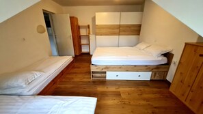 1 bedroom, iron/ironing board, internet, bed sheets - One Bedroom Apartment Ina in Kranjska Gora (Kranjska Gora)