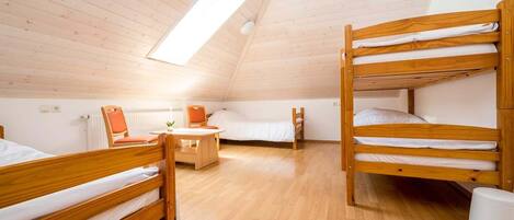 1 soveværelse, internetforbindelse, sengetøj