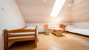 1 chambre, accĂšs Internet, draps fournis