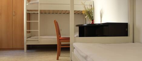 1 chambre, accès Internet, draps fournis