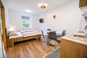 1 bedroom, Internet, bed sheets - One Bedroom Apartment 6 (Brežice)