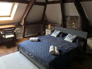 Deluxe Studio Suite