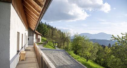 Villa Richerberg with Sauna & Hot Tub & Beautiful Views