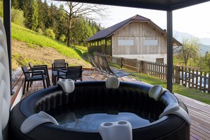 Terrace/patio - Villa Richerberg with Sauna & Hot Tub & Beautiful Views (Slovenj Gradec)