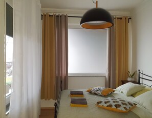 2 habitaciones, tabla de planchar con plancha, wifi y ropa de cama 