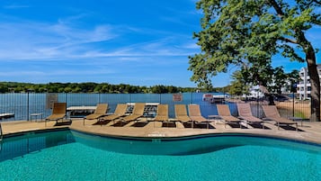 Piscine couverte, piscine chauffée