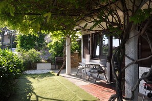 Outdoor dining - One Bedroom Apartment A (Portoroz)