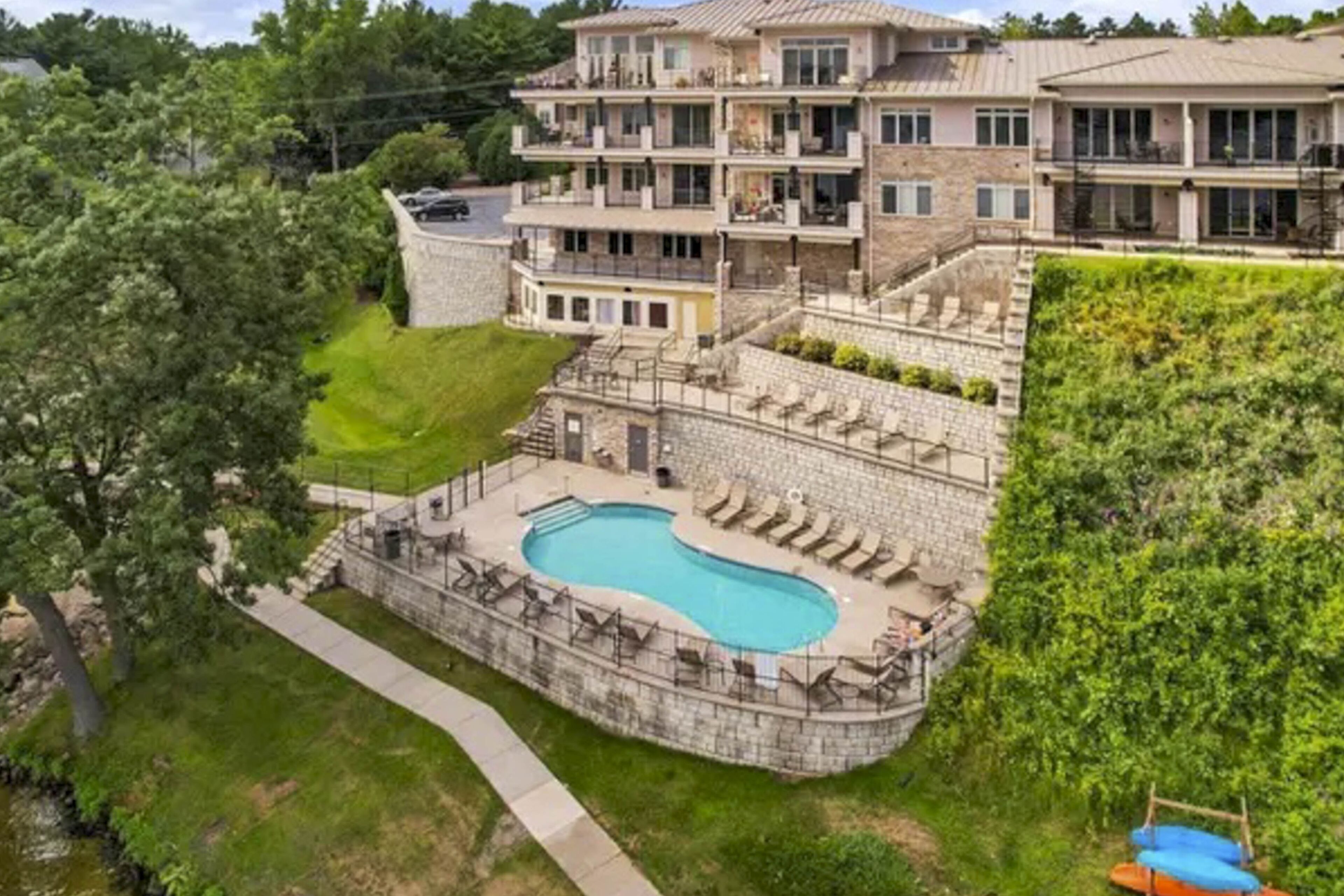 All-season adventure awaits at this Delton Grand condo on Lake Delton