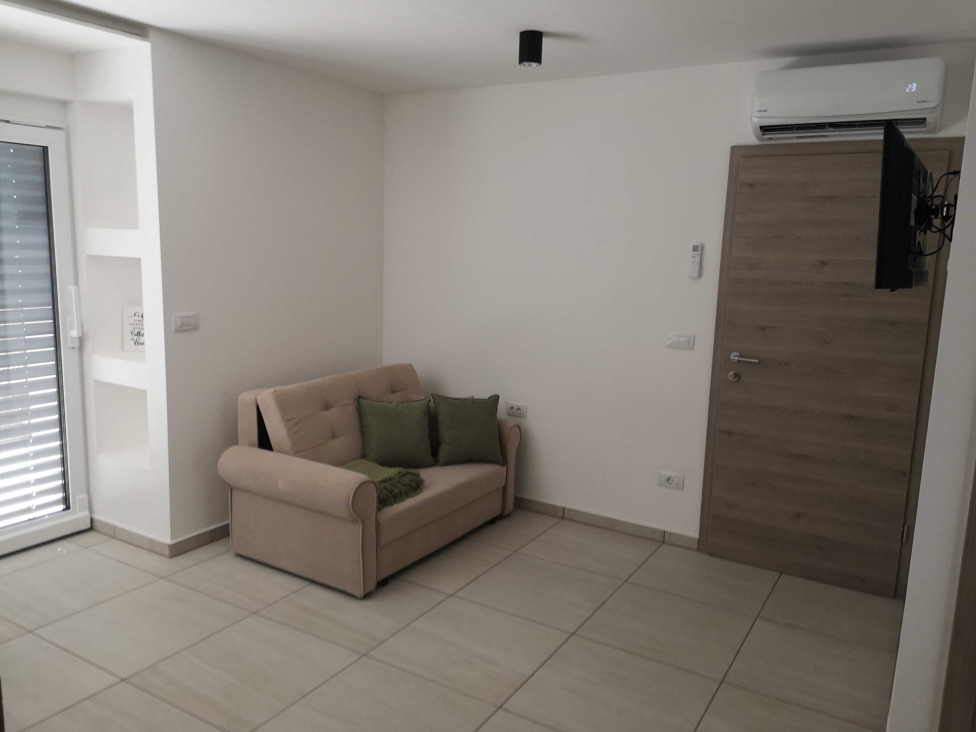 Fernseher, Stereoanlage