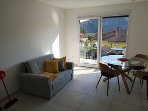 Fernseher, Stereoanlage