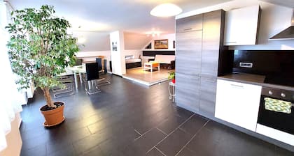 Countryside Two Bedroom Apartment near Horjul