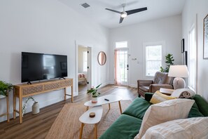 Living area - The Pink House! Gorgeous 3BR historic Ybor PETS OK (Tampa)