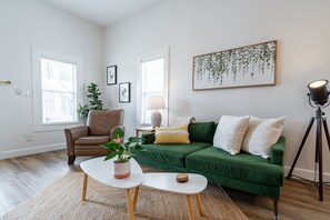 Living area - The Pink House! Gorgeous 3BR historic Ybor PETS OK (Tampa)