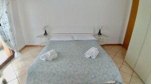 Apartment | 1 bedroom, iron/ironing board, free WiFi - CLEO CAMELIA (Falconara Marittima)