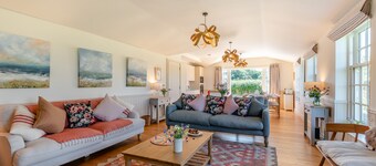 Need's Farm Stables - Four Bedroom House, Sleeps 8