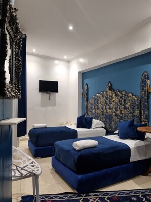 家庭四人房, 多张床 | 免费 WiFi、床单