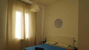 1 habitación, escritorio, tabla de planchar con plancha y wifi gratis