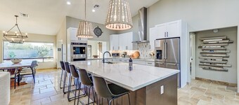 Casa Luna | 8BR w/ Pool, Hot Tub, Putting Green | Pet Friendly