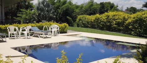 Piscine extérieure