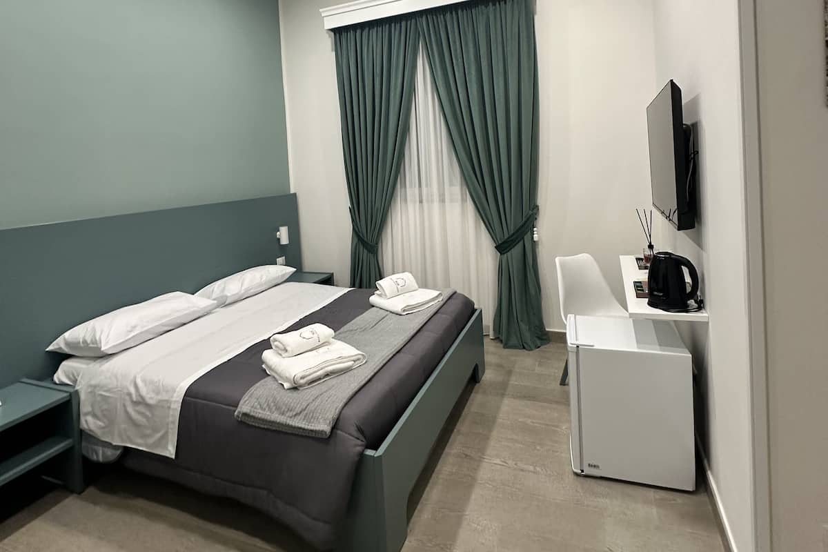 Deluxe Room (Maradona) | 1 bedroom, premium bedding, down comforters, memory foam beds