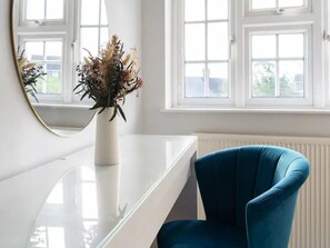 Interior - Pass the Keys | Stylish Modern 3 bed house with Parking (Rickmansworth)