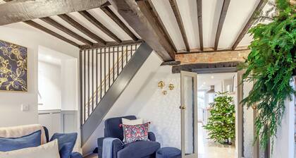 3 bedroom accommodation in West Ashton, near Trowbridge