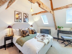 3 bedrooms, free WiFi, bed sheets - 3 bedroom accommodation in West Ashton, near Trowbridge (West Ashton, near Trowbridge)
