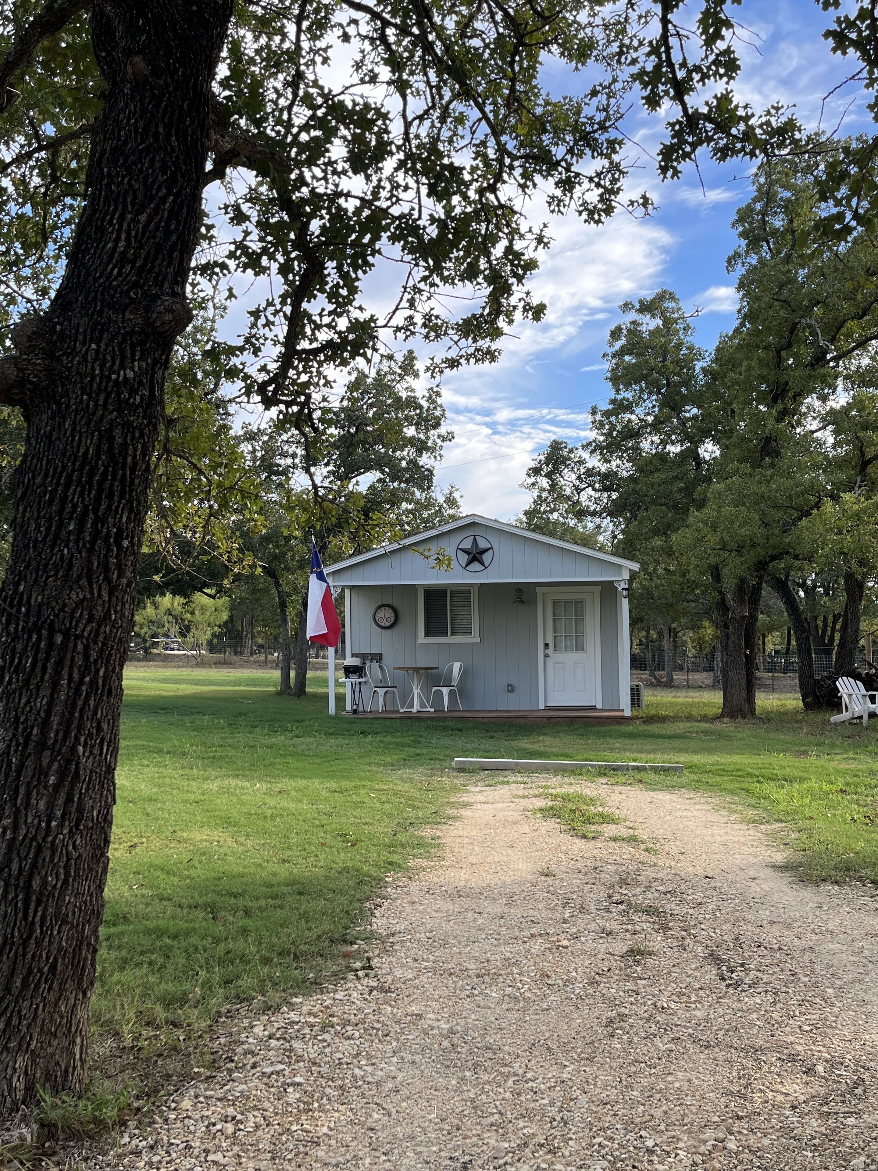 Cozy Guesthouse right outside Austin, TX Near COTA