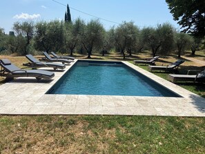 Piscine extérieure, piscine chauffée