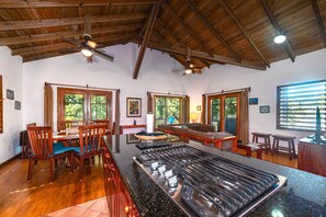 Games room - Superior House - Lodge F (West End)