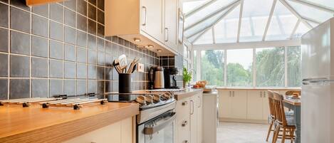 Lavavajillas, silla alta para bebés