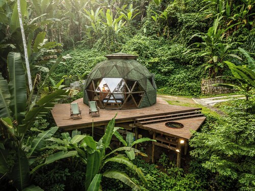 Deva Dome - geodesic, Atlantic forest and waterfall