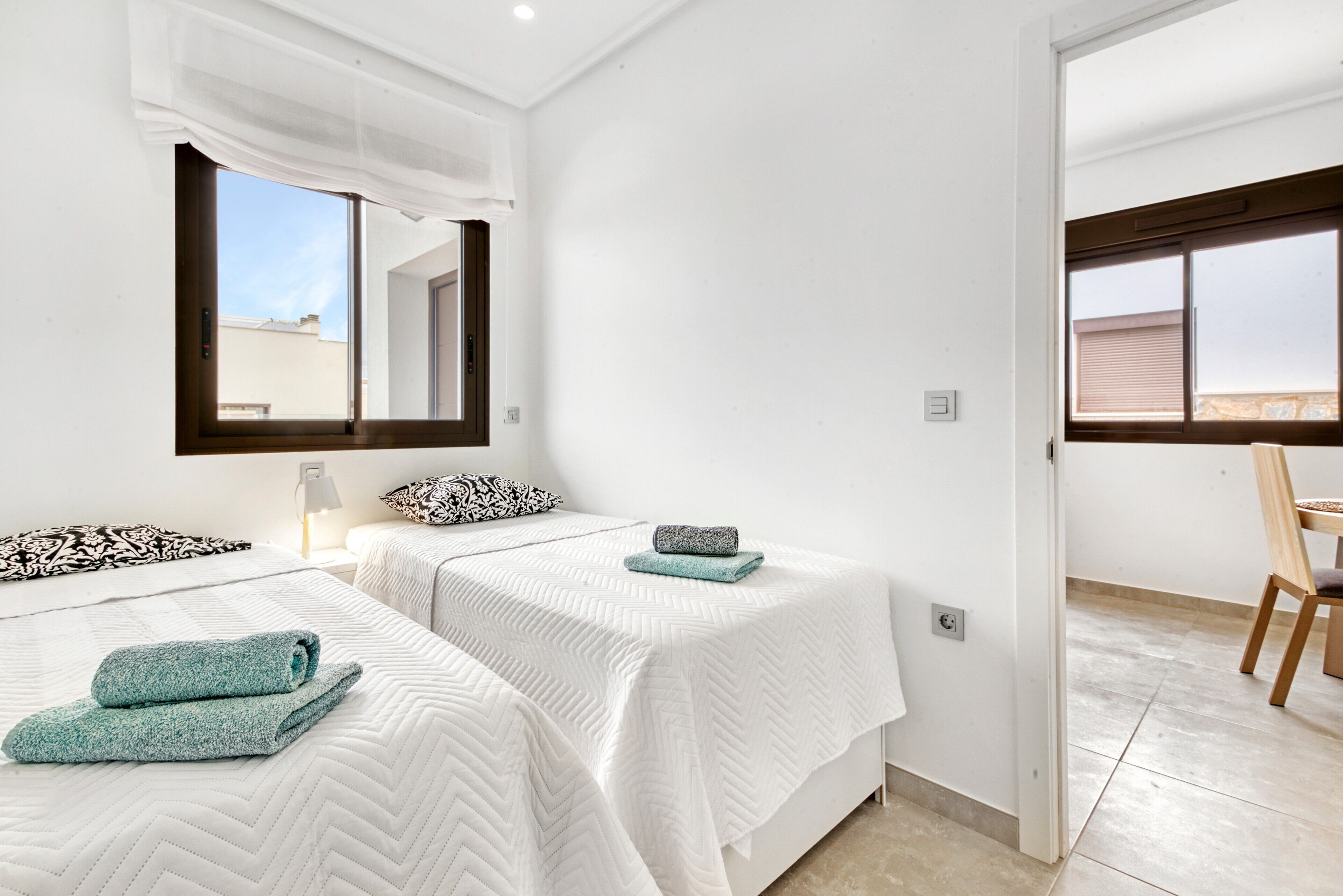 2 chambres, Wi-Fi gratuit, draps fournis