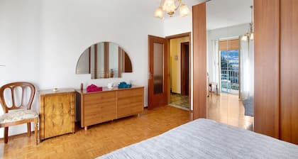 Apartment 'Maison Blanchet' with Mountain View and Balcony