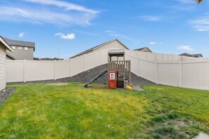 Property grounds - Chic Retreat in Prime Location (Richland)