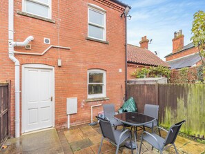 Outdoor dining - 2 bedroom accommodation in Skegness (Skegness)