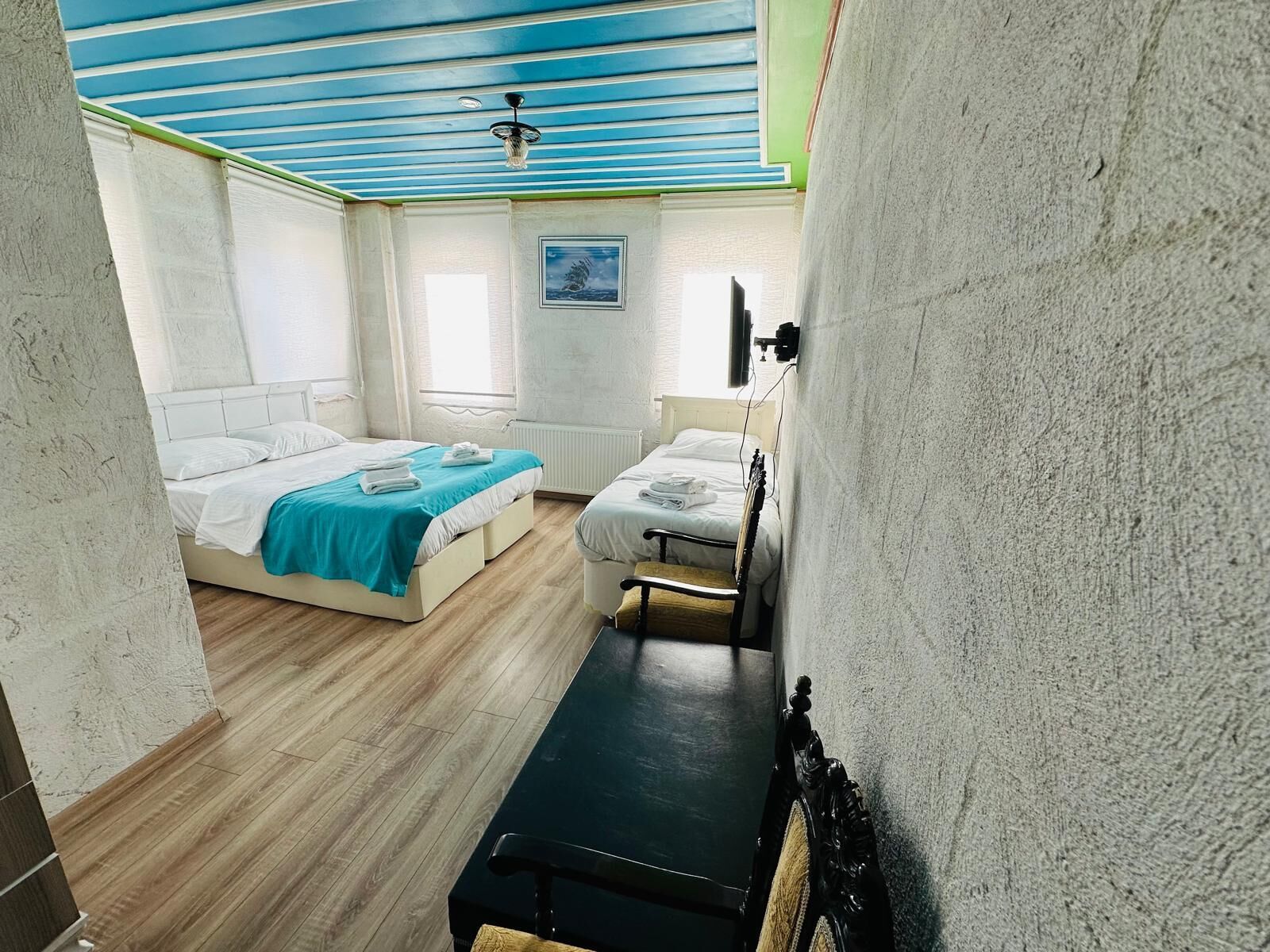 ファミリー ルーム | 客室ごとに異なる装飾、客室ごとに異なるインテリア、デスク、ノートパソコン用作業スペース