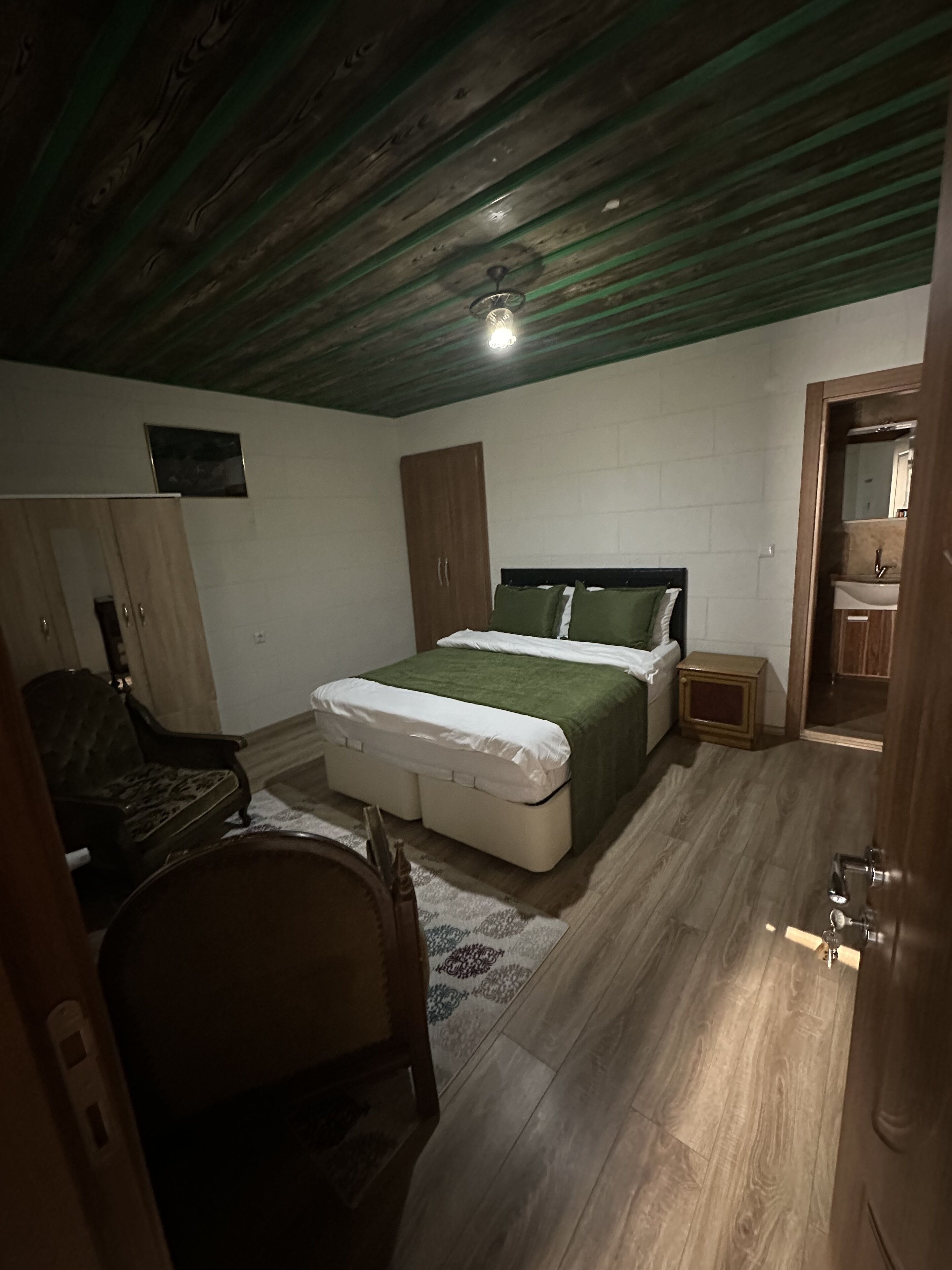 ジュニア ルーム 1 ベッドルーム 禁煙 | 客室ごとに異なる装飾、客室ごとに異なるインテリア、デスク、ノートパソコン用作業スペース