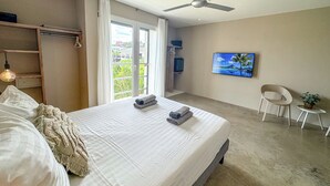 ห้องคอมฟอร์ท | ตู้นิรภัยในห้องพัก, ผ้าม่านกันแสง, ห้องเก็บเสียง, เตารีด/โต๊ะรีดผ้า