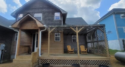 Pickwick- Screened Patio ON Tennessee River 7th Nt FREE- Dogs Allowed