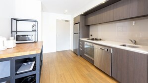 Unclassified image, 5 of 10, button - Cozy 1Bed Unit in leafy Carlton - 10 mins from CBD (Carlton)