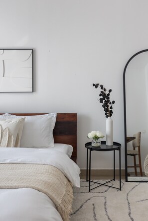 Comfort Apartment | 1 bedroom, premium bedding, cots/infant beds, free WiFi - Fancy studio in Sparkle Tower (Dubai)