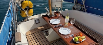 Boat 'El Velero' with Sea View and Private Terrace