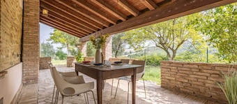 Villa 'Casale Mauri' with Sea View, Private Terrace and Wi-Fi