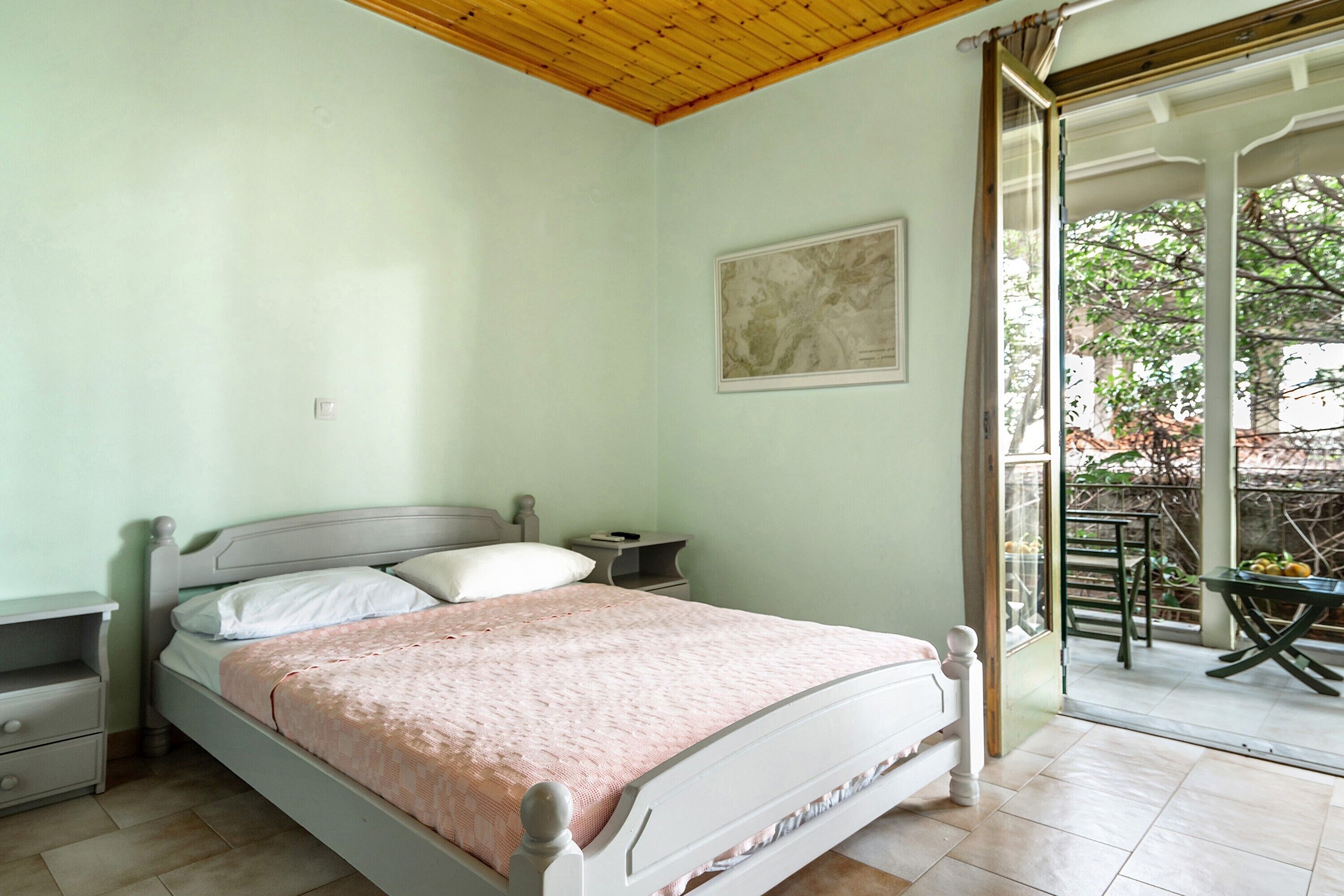 1 多间卧室、免费 WiFi、床单