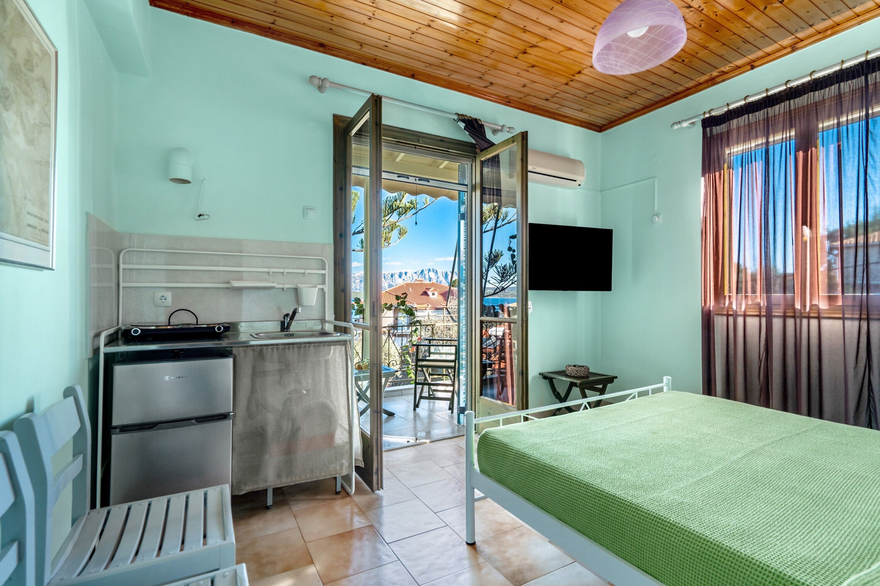 1 bedroom, free WiFi, bed sheets