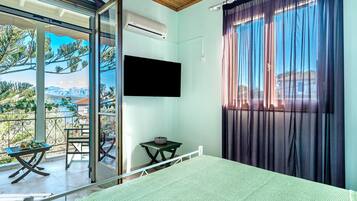 1 bedroom, free WiFi, bed sheets