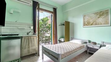 1 bedroom, free WiFi, bed sheets