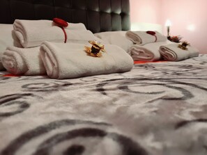 Peruspientalo | 1 makuuhuone, tallelokero huoneessa, pimennysverhot, ilmainen Wi-Fi