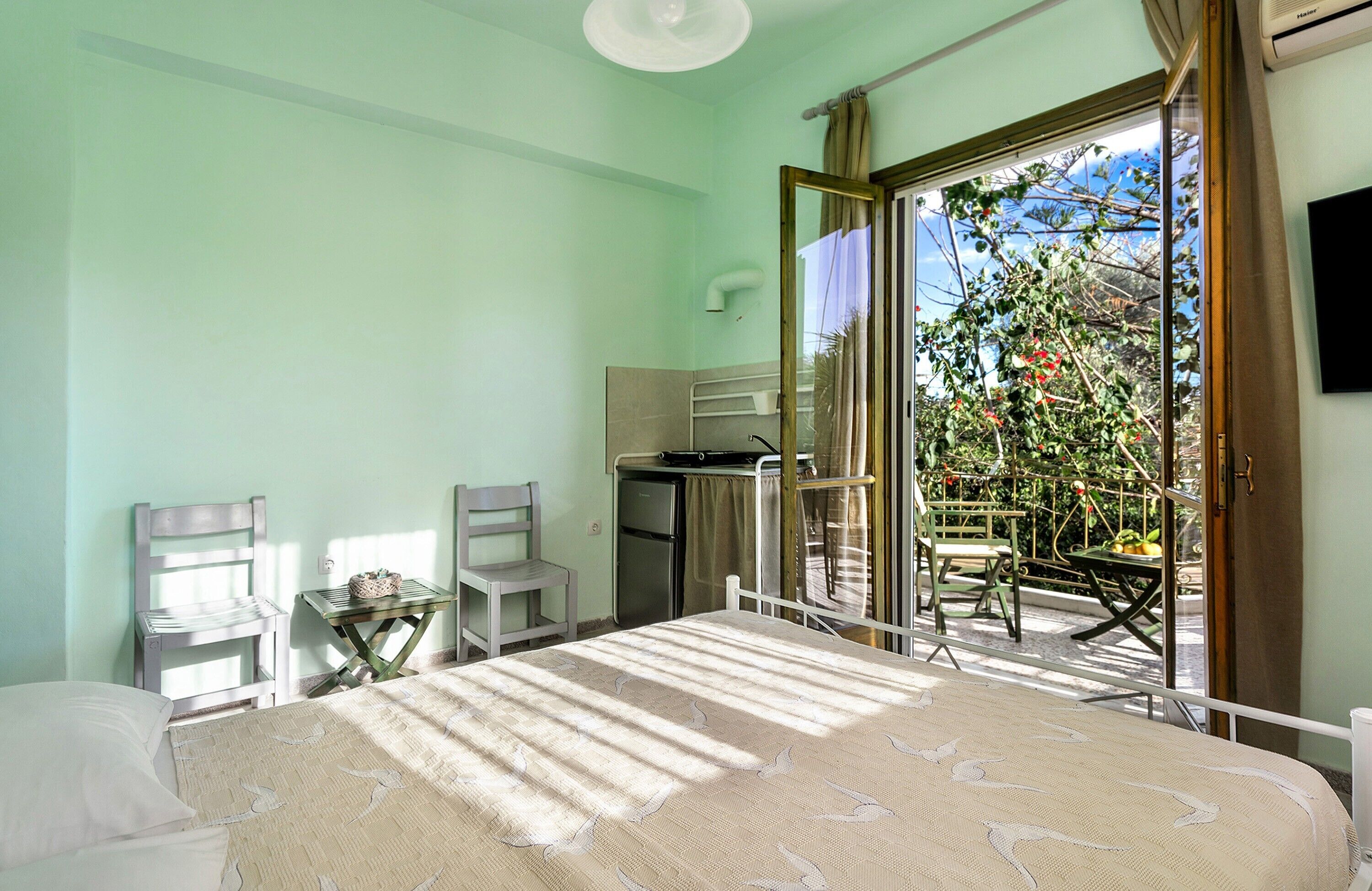 1 bedroom, free WiFi, bed sheets